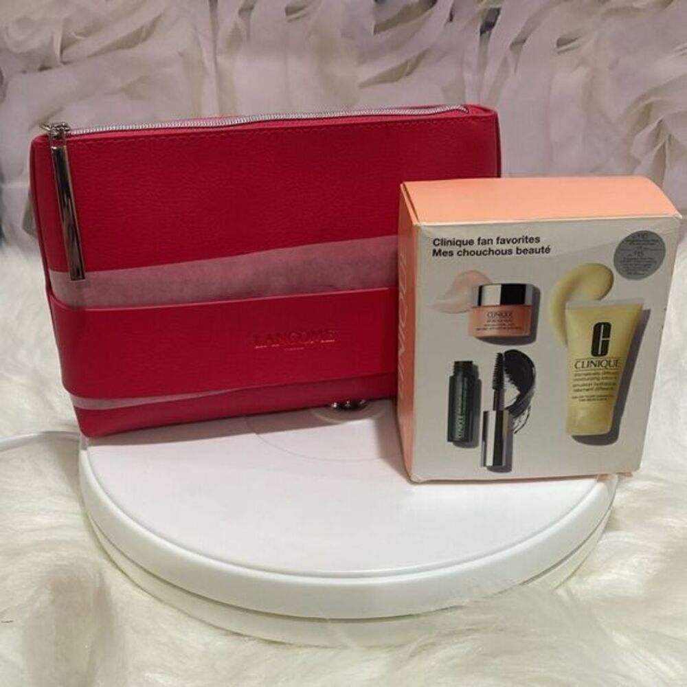 LANCÔME cosmetic bag & Clinique fan favorites
